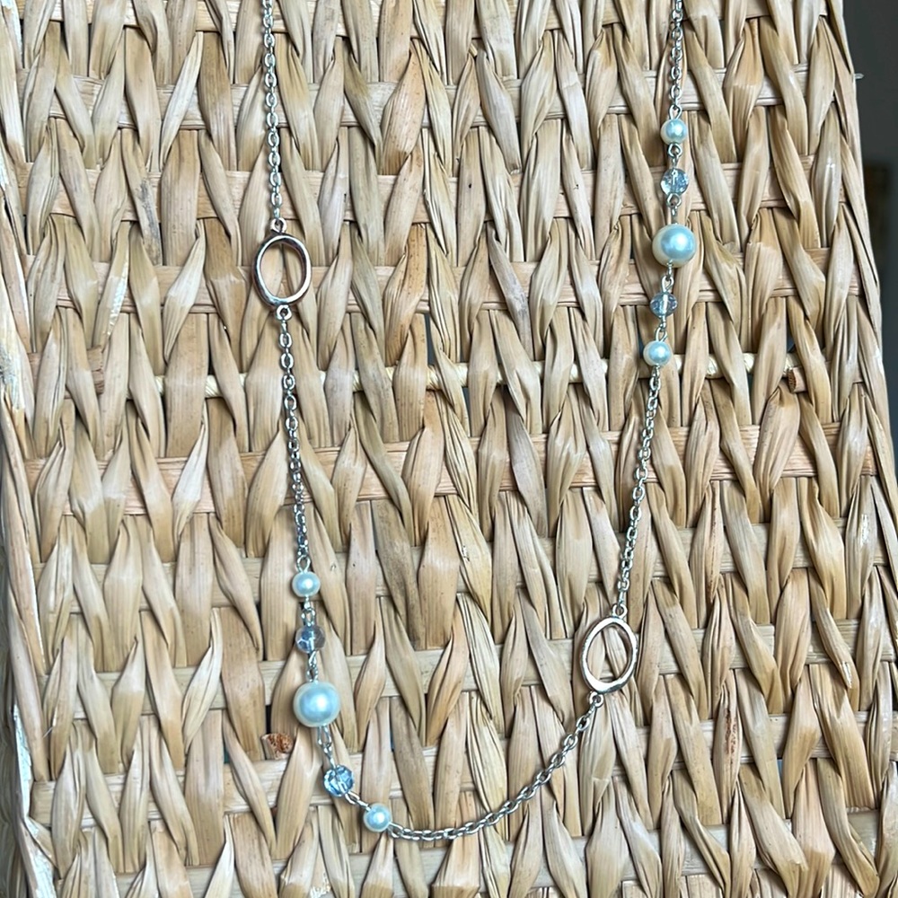 3/$11 Pearl detail necklace